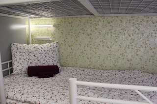 Хостел Nika-City Москва Кровать в общем 6-местном номере для женщин-2